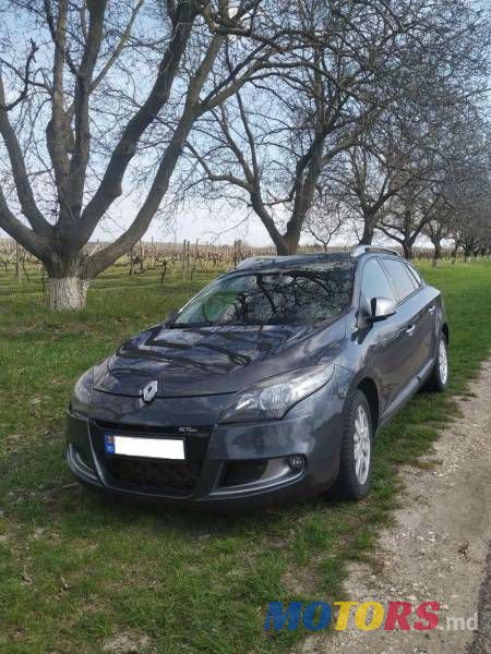 2012' Renault Megane photo #3