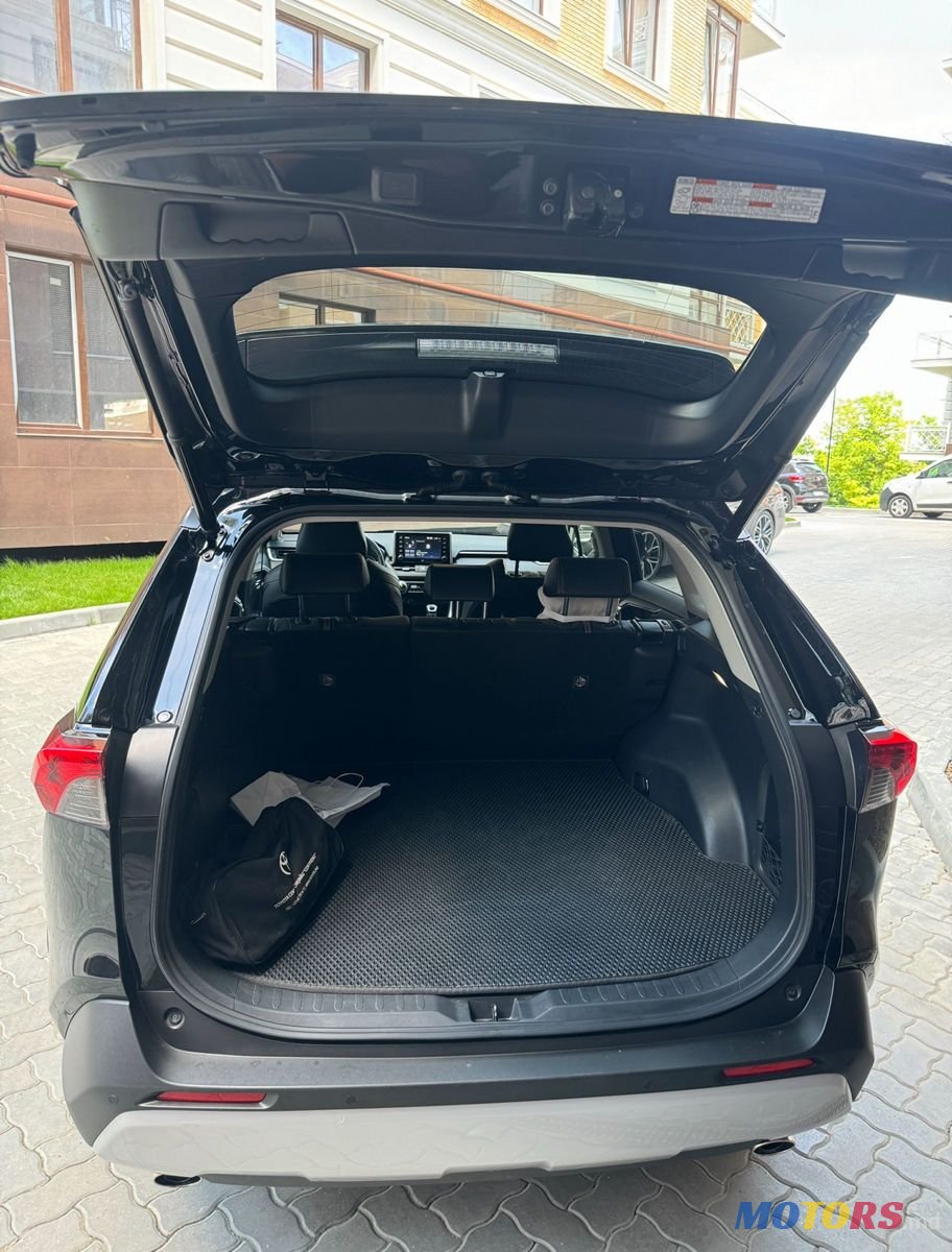 2022' Toyota RAV4 photo #4