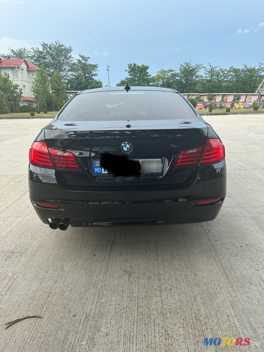 2015' BMW 5 Series photo #4