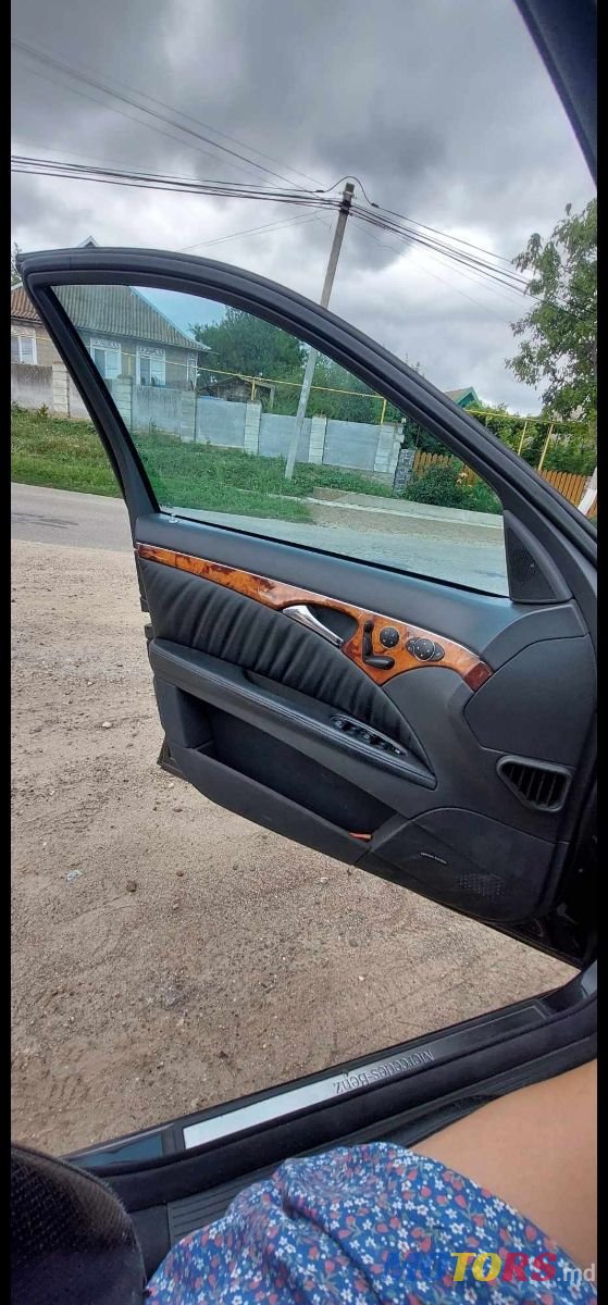 2003' Mercedes-Benz E-Class photo #5