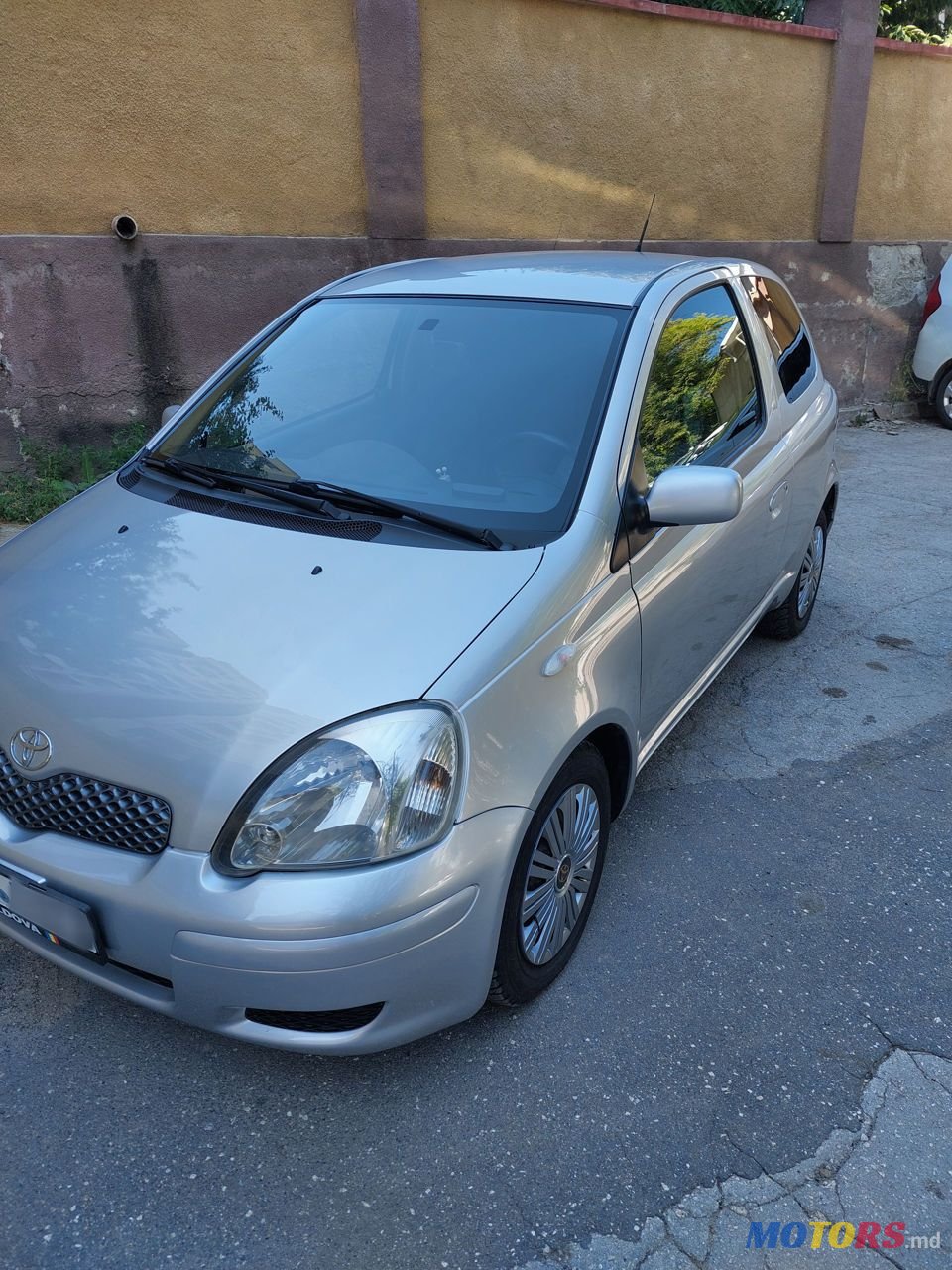 2005' Toyota Yaris photo #1