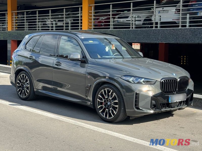 2023' BMW X5 photo #4