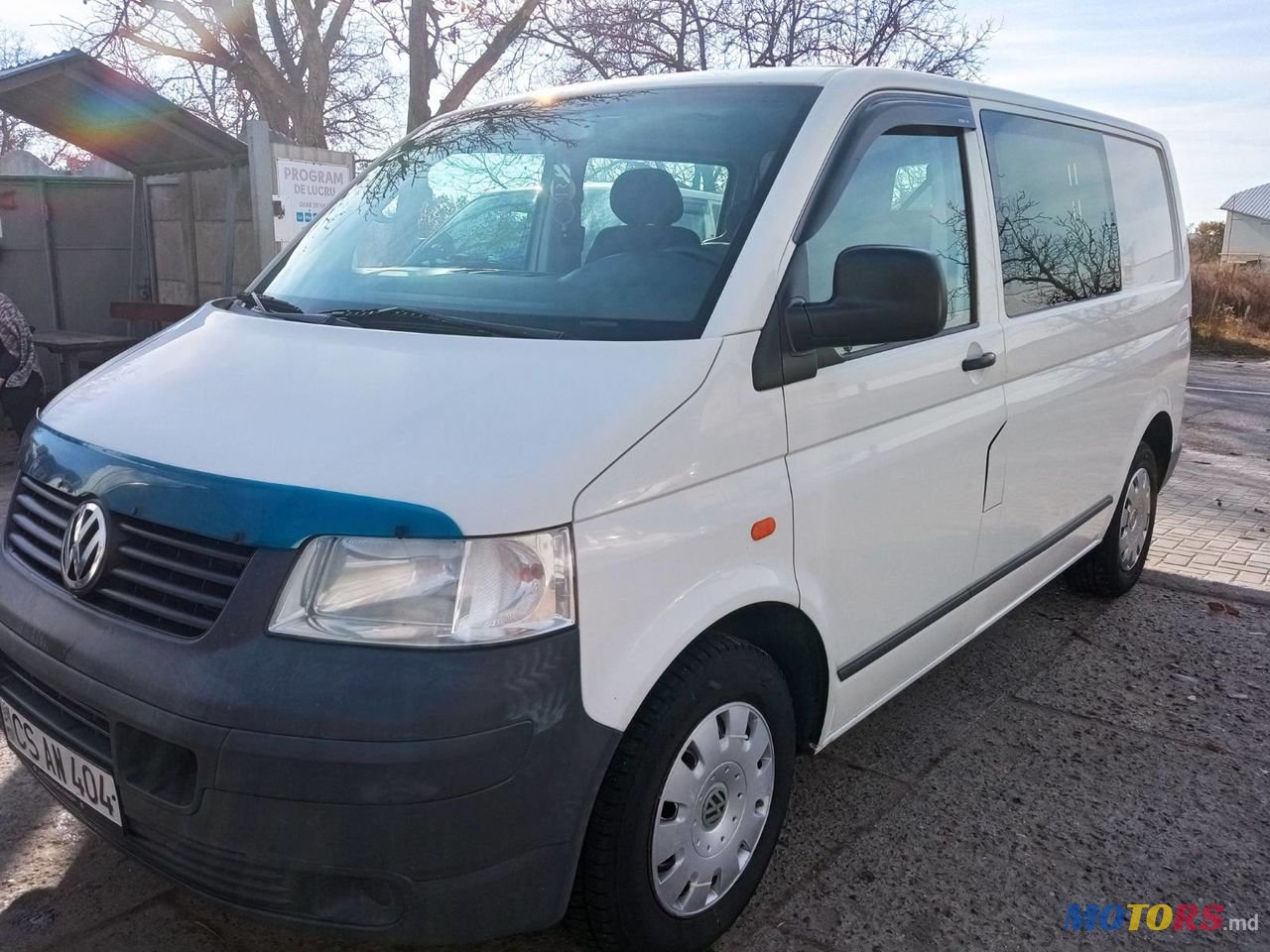 2004' Volkswagen Transporter photo #2