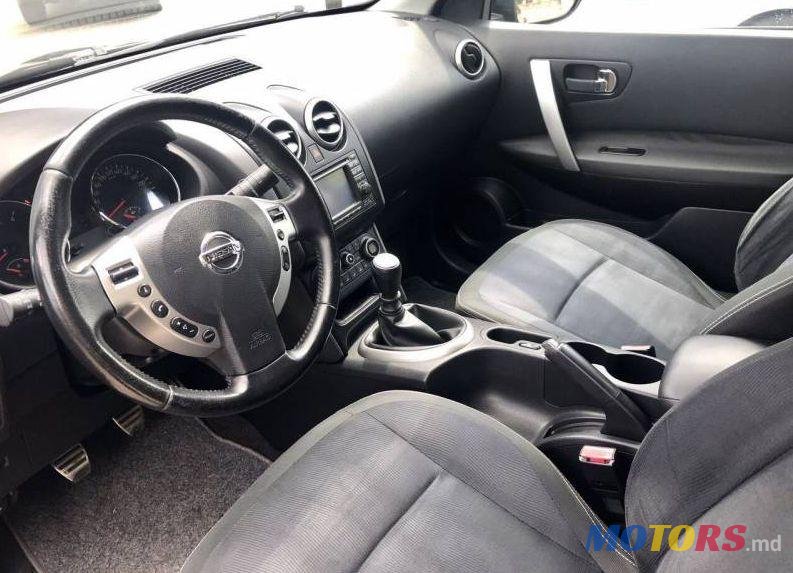 2011' Nissan Qashqai photo #2