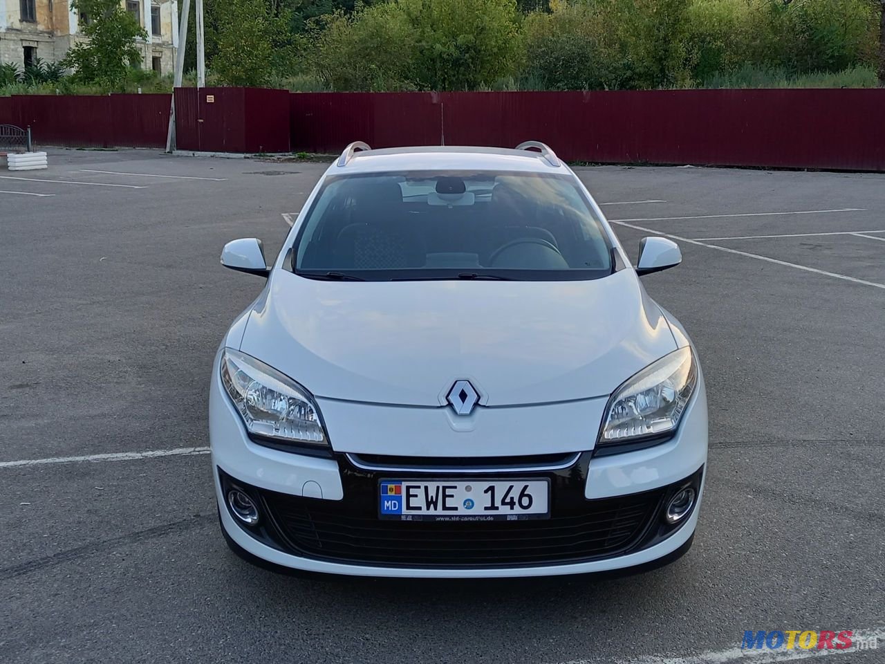 2013' Renault Megane photo #1