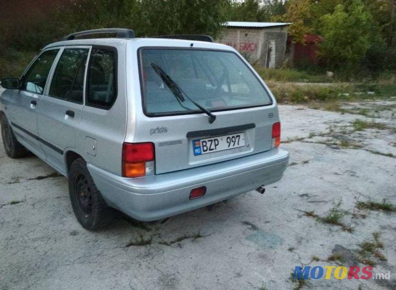 2000' Kia Pride photo #1