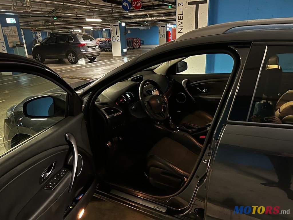 2012' Renault Megane photo #6