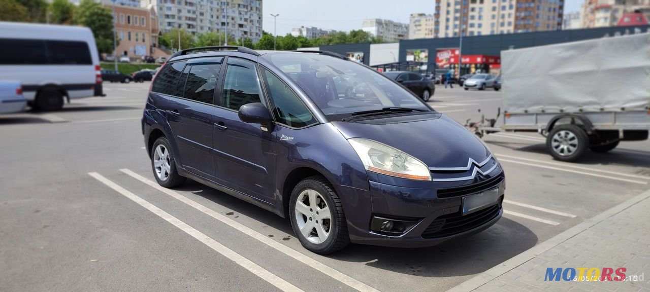 2008' Citroen C4 Picasso photo #5