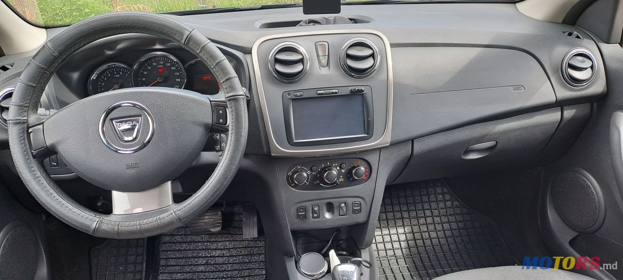 2016' Dacia Sandero Stepway photo #3