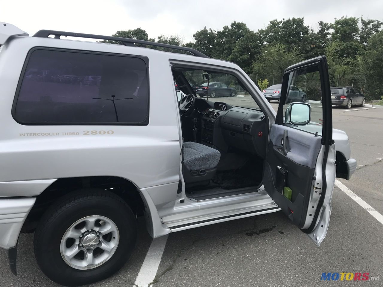 1998' Mitsubishi Pajero photo #3