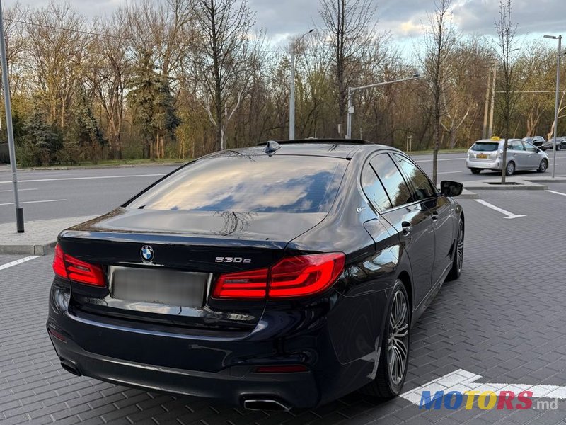 2018' BMW 5 Series photo #3