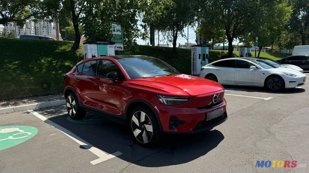 2023' Volvo C40 photo #2