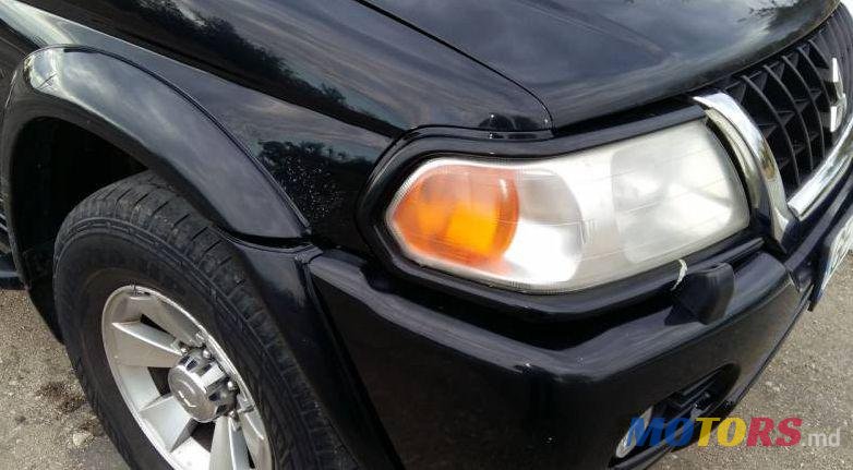 2006' Mitsubishi Pajero Sport photo #3