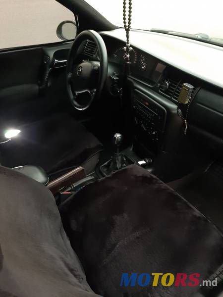 2000' Opel Vectra photo #5