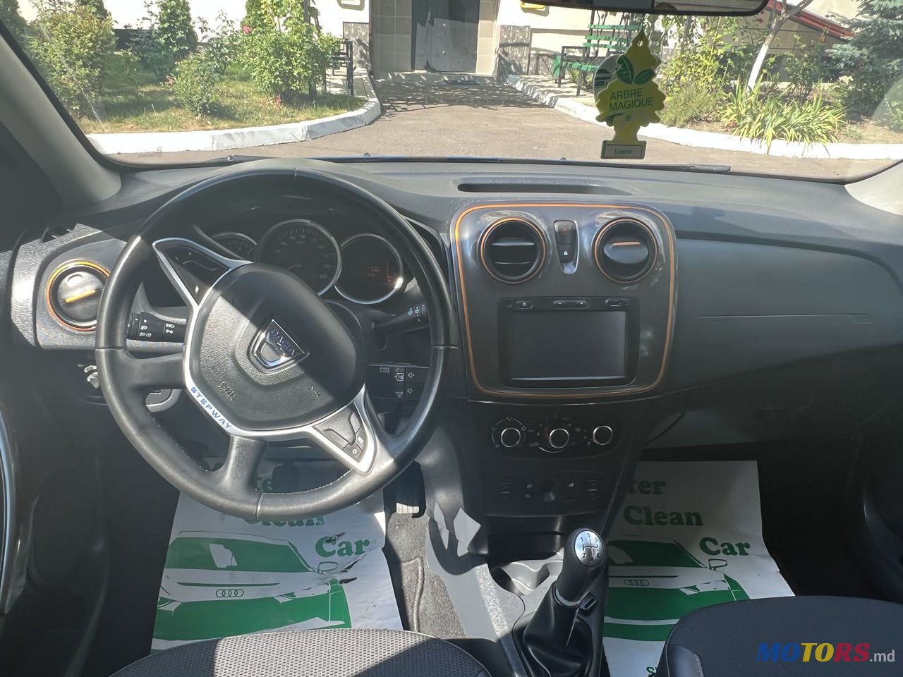 2017' Dacia Sandero Stepway photo #6