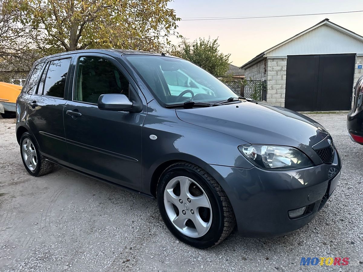 2005' Mazda 2 photo #3