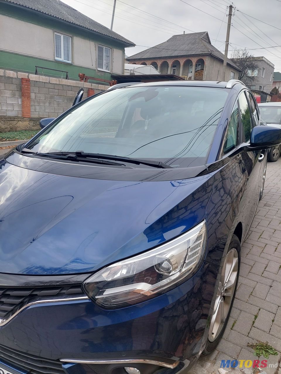 2017' Renault Grand Scenic photo #2