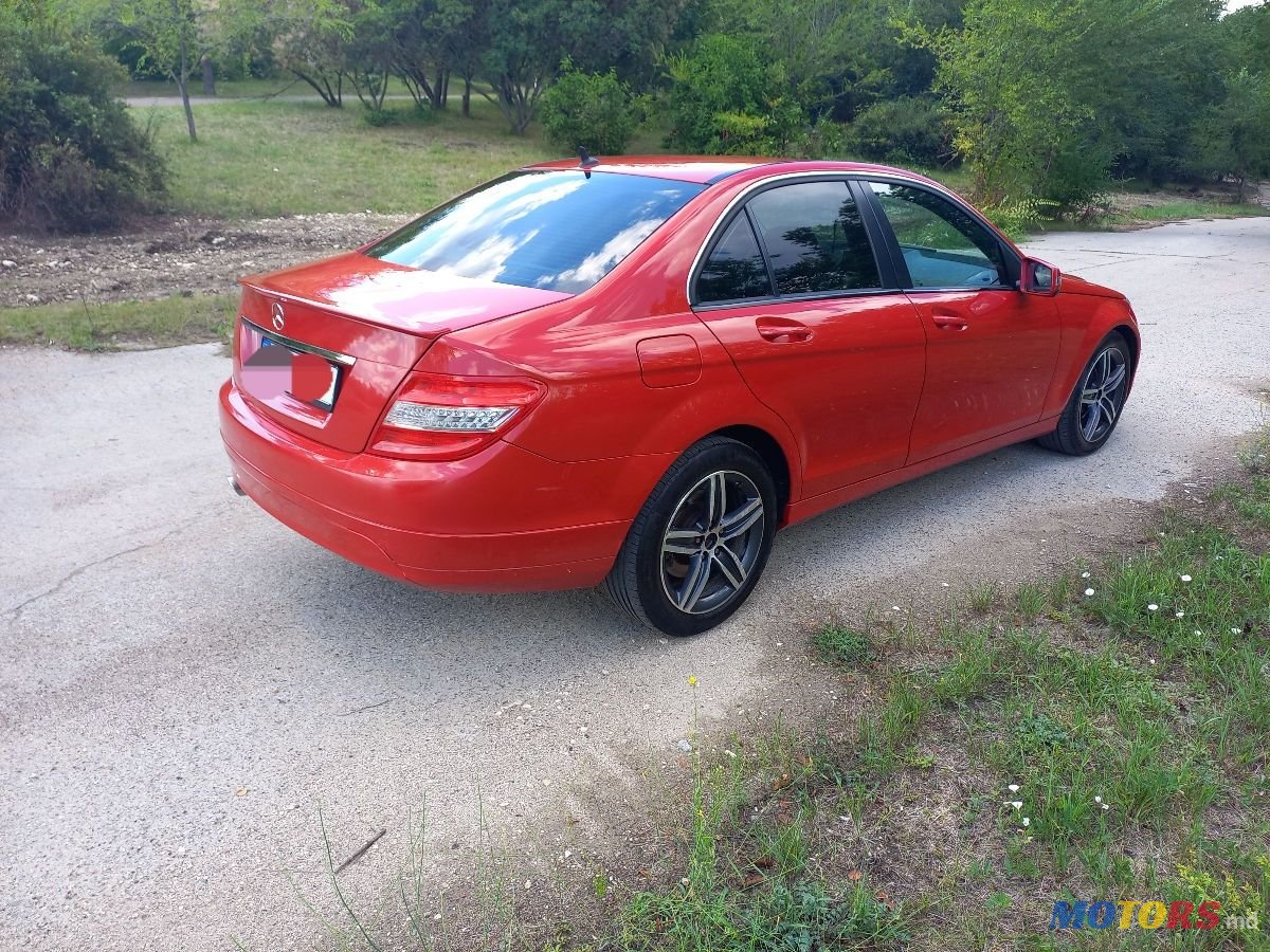 2010' Mercedes-Benz C Класс photo #2