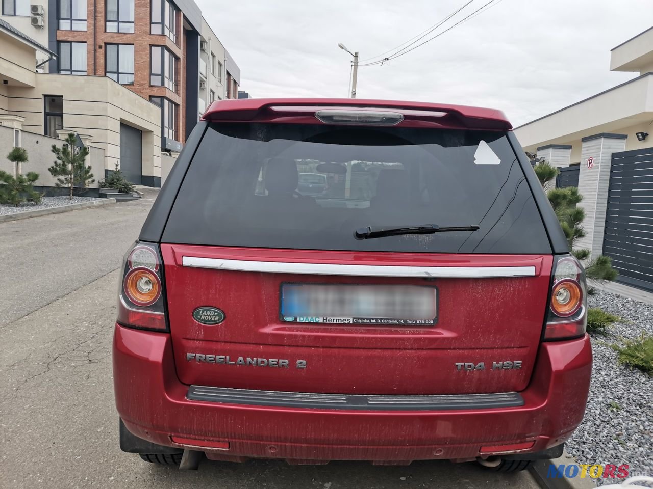 2013' Land Rover Freelander photo #3