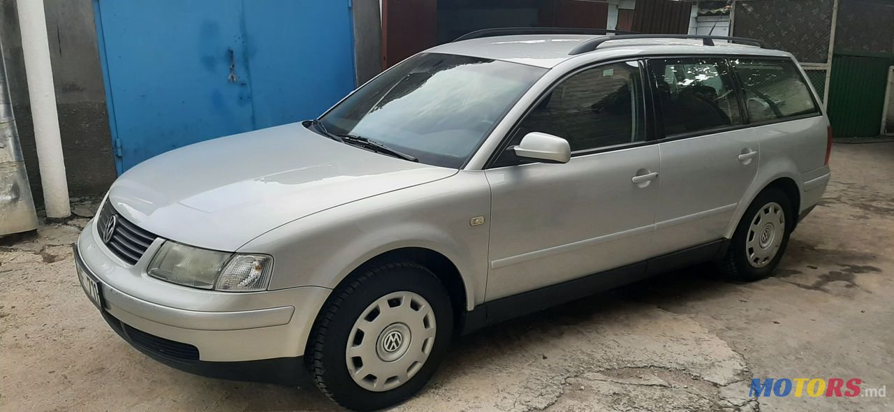 2000' Volkswagen Passat photo #2