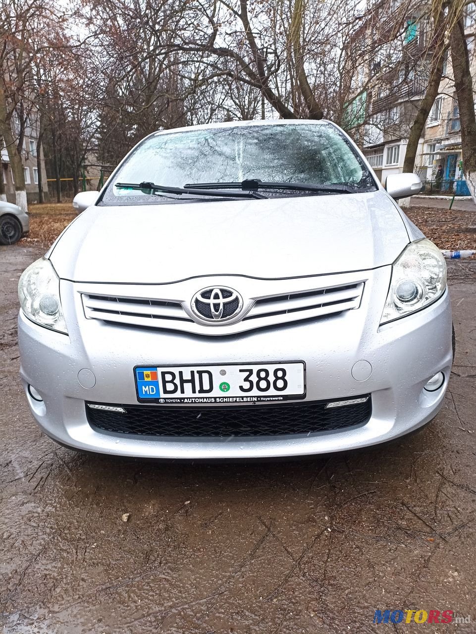 2011' Toyota Auris photo #1