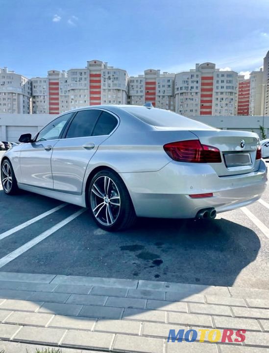 2016' BMW 5 Series photo #4