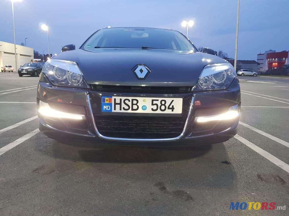 2014' Renault Laguna photo #1