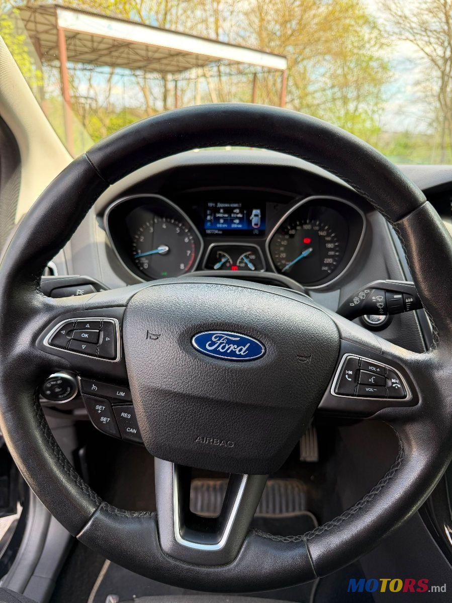 2016' Ford Focus photo #2
