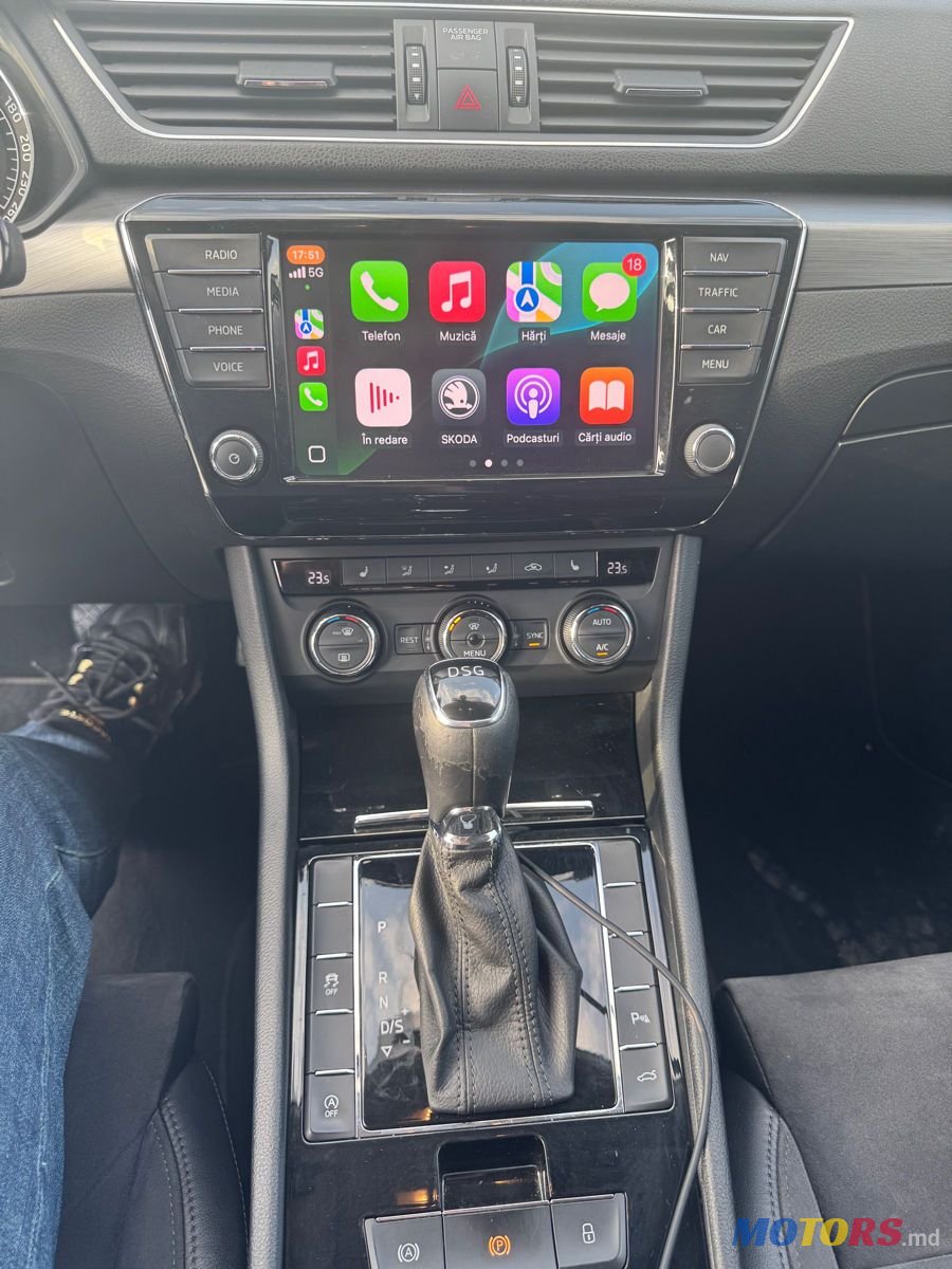 2017' Skoda Superb photo #5