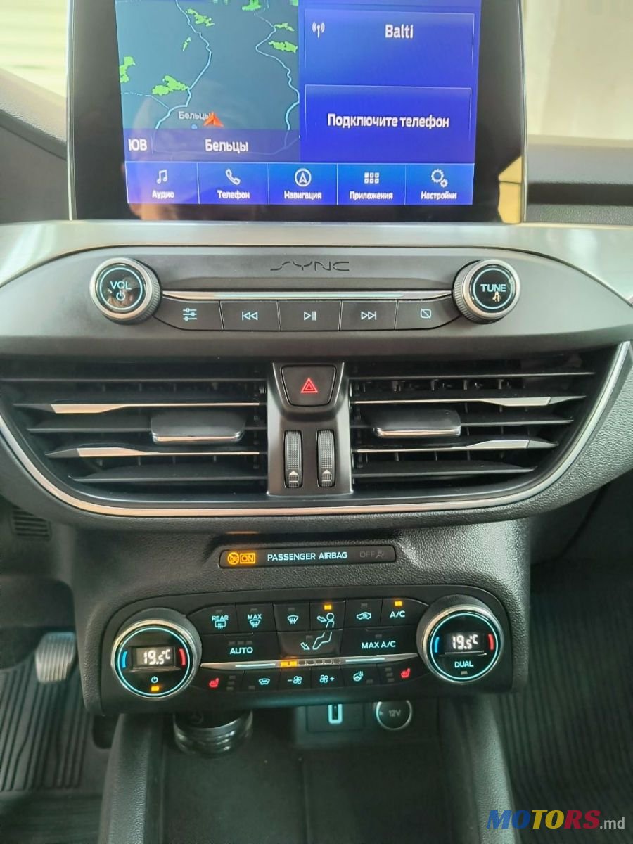 2018' Ford Focus photo #5