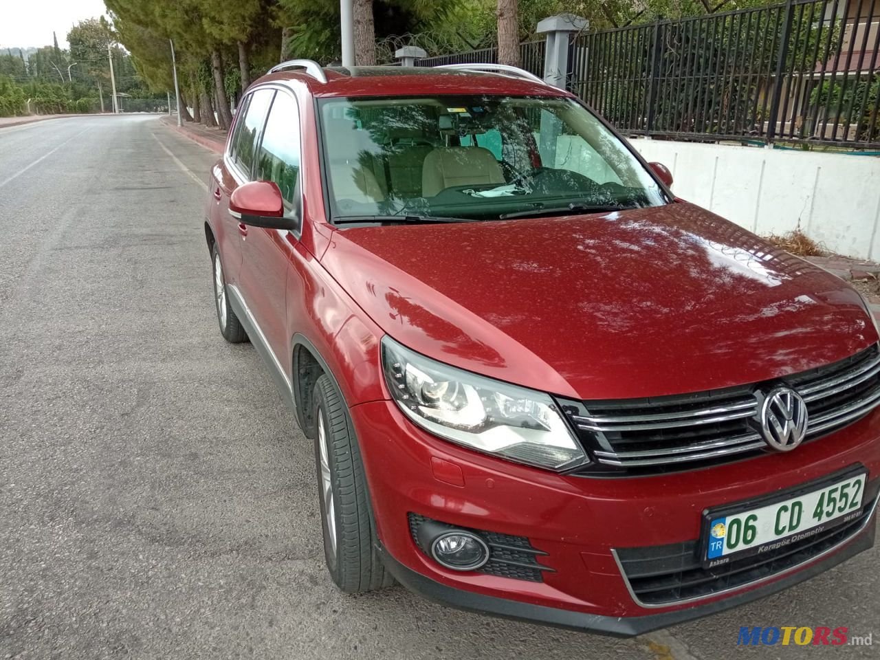 2014' Volkswagen Tiguan photo #4