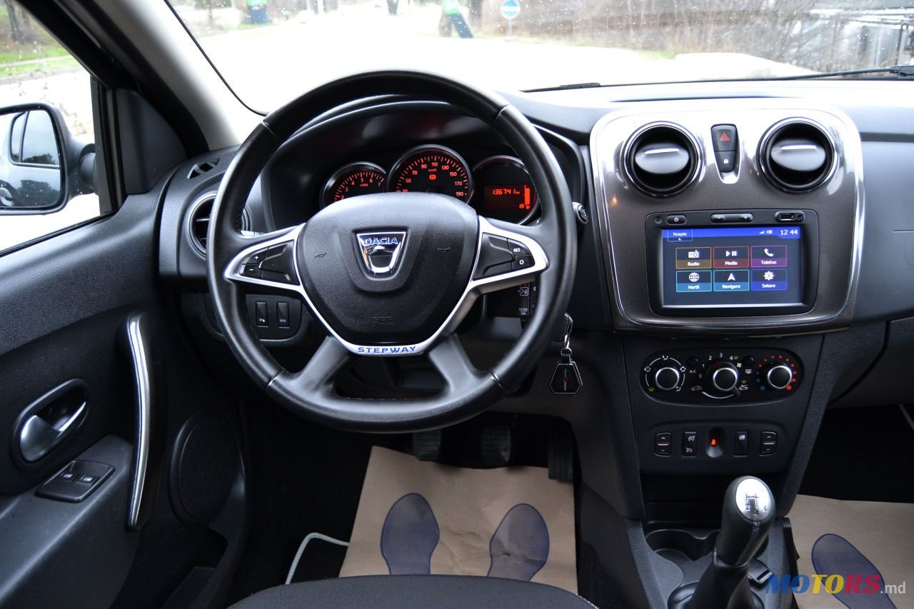 2018' Dacia Sandero Stepway photo #5