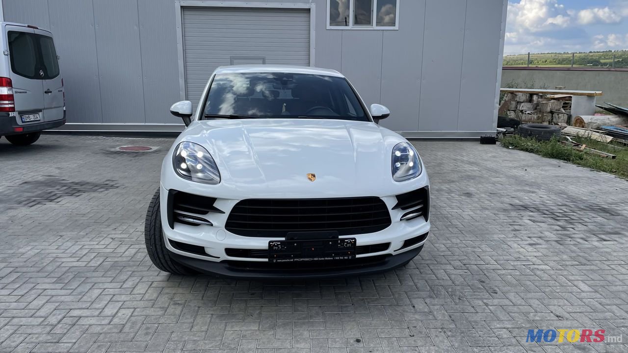 2020' Porsche Macan photo #1