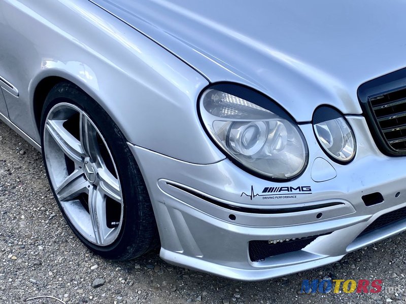 2004' Mercedes-Benz E Класс photo #6