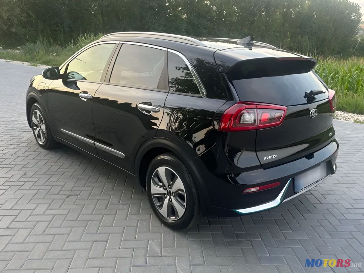 2017' Kia Niro photo #4