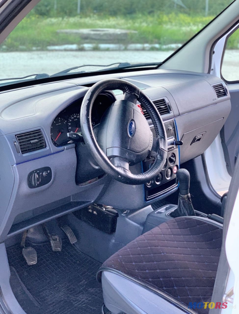 2007' Ford Transit Connect photo #5