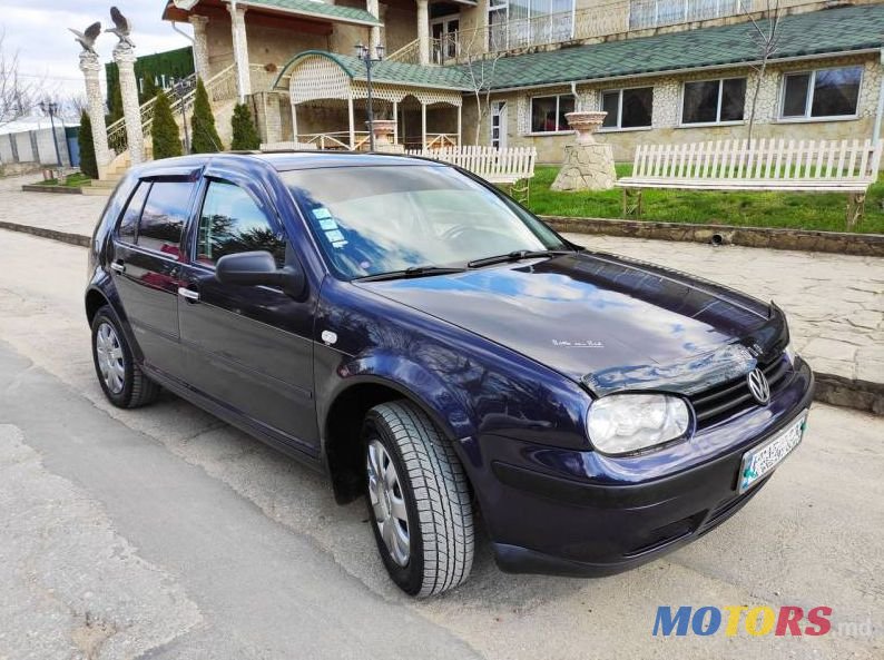 2000' Volkswagen Golf photo #2