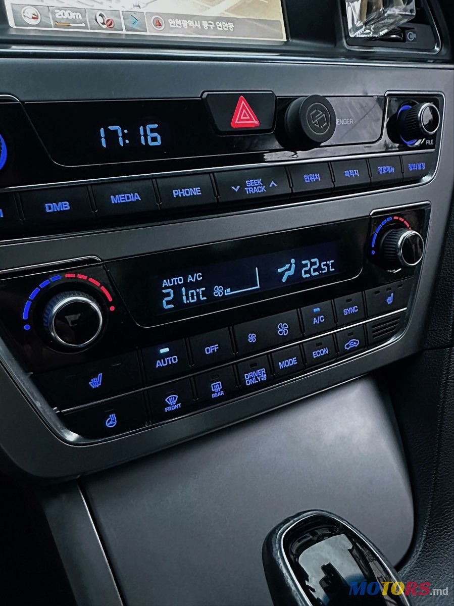 2015' Hyundai Sonata photo #5