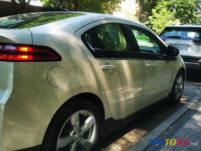 2014' Chevrolet Volt photo #3