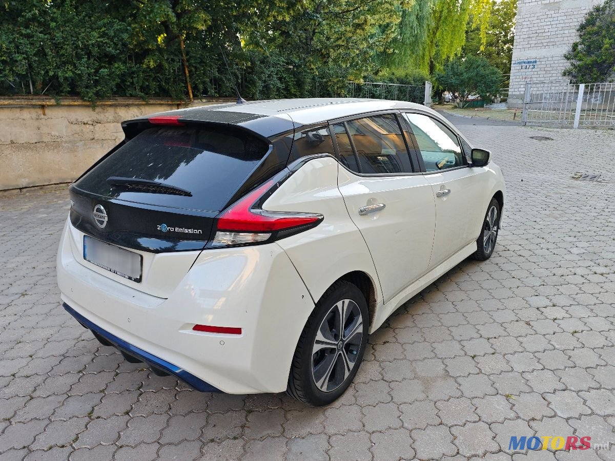 2020' Nissan Leaf photo #4