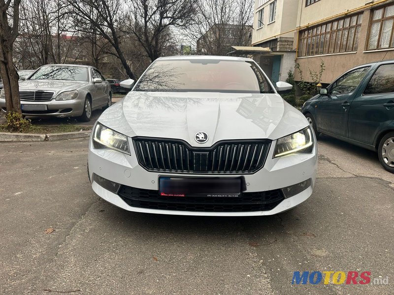 2018' Skoda Superb photo #2