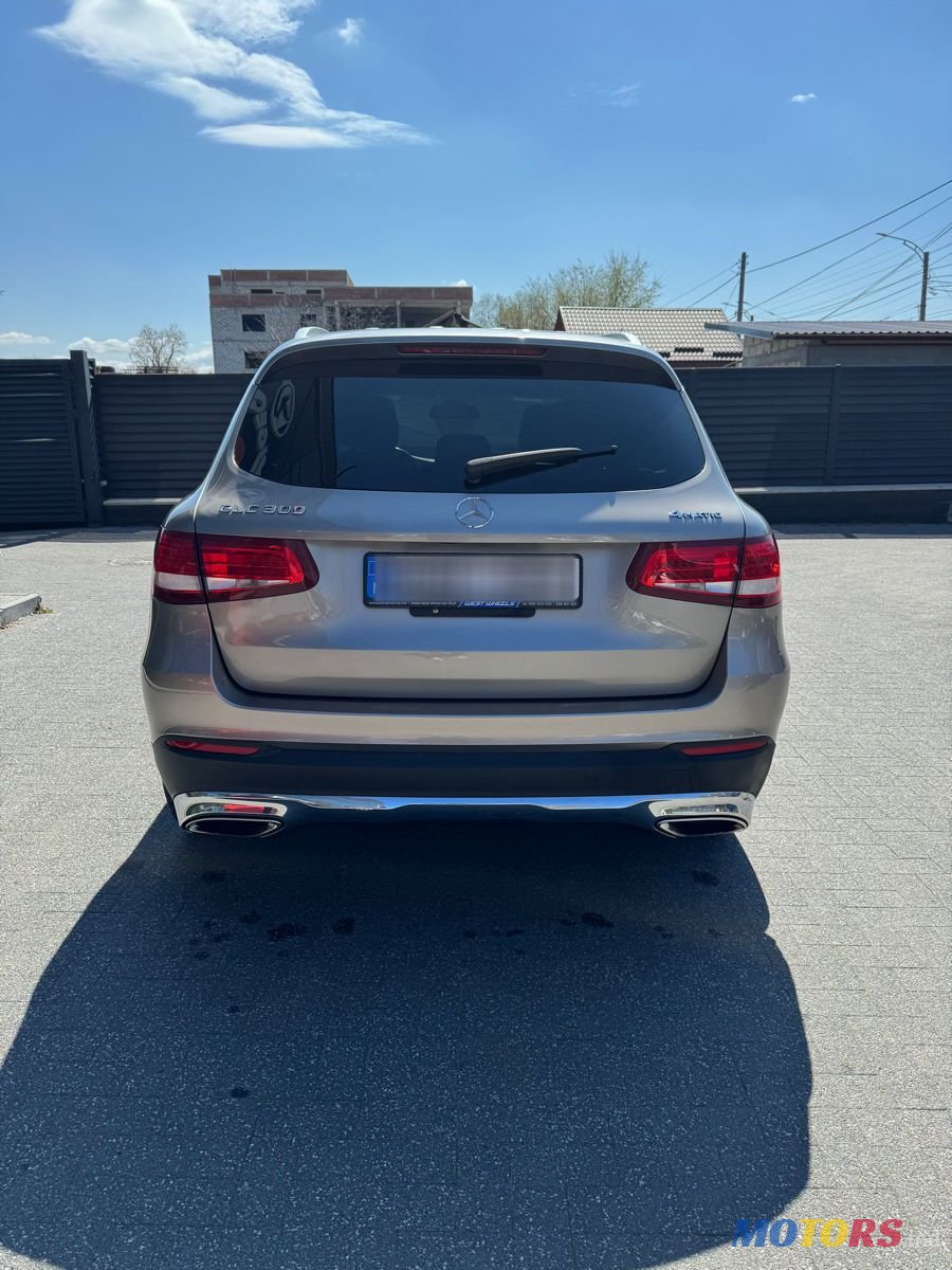 2018' Mercedes-Benz GLC photo #5