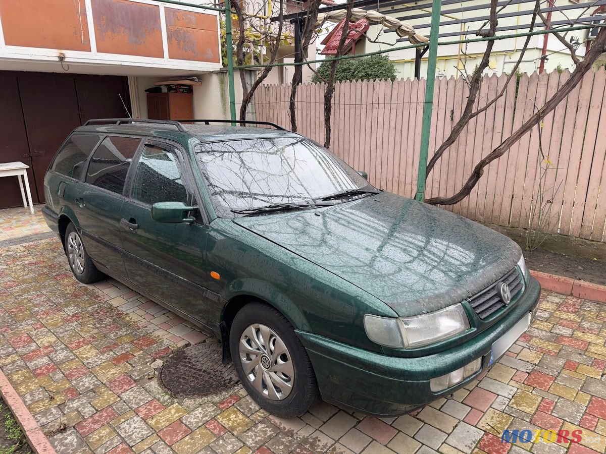 1996' Volkswagen Passat photo #4