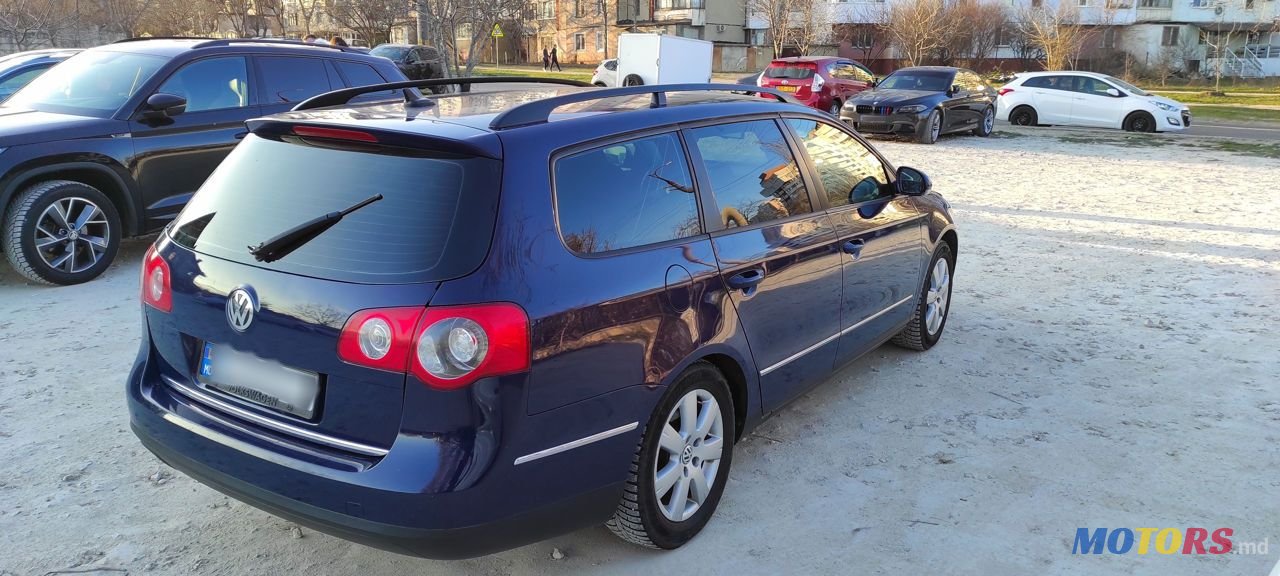 2007' Volkswagen Passat photo #5