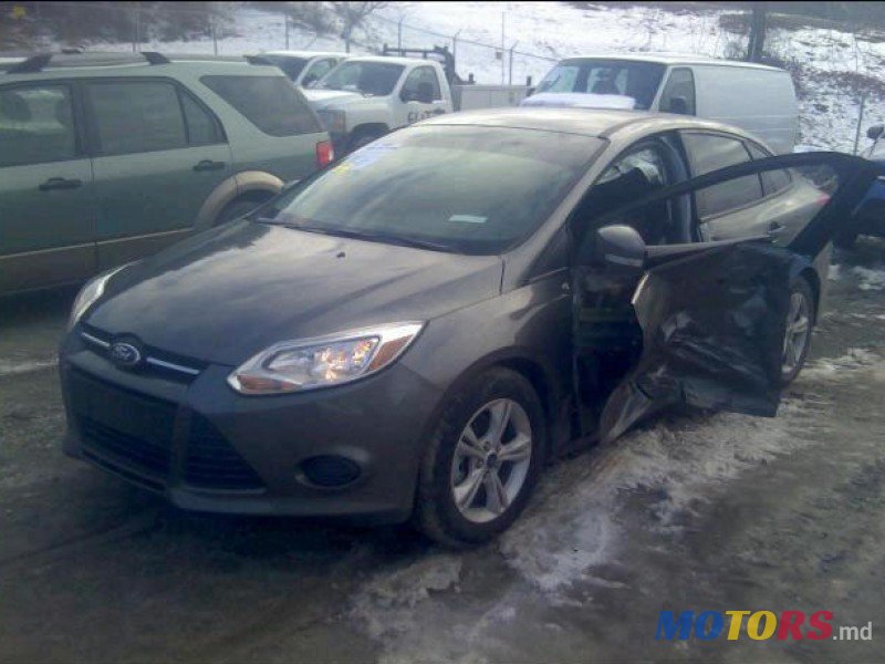 2014' Ford Focus photo #2