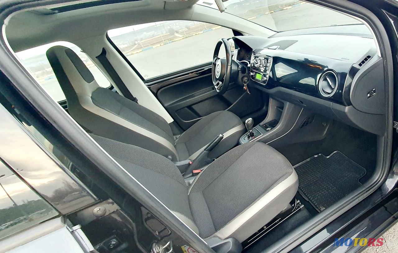 2012' Volkswagen Up! photo #6