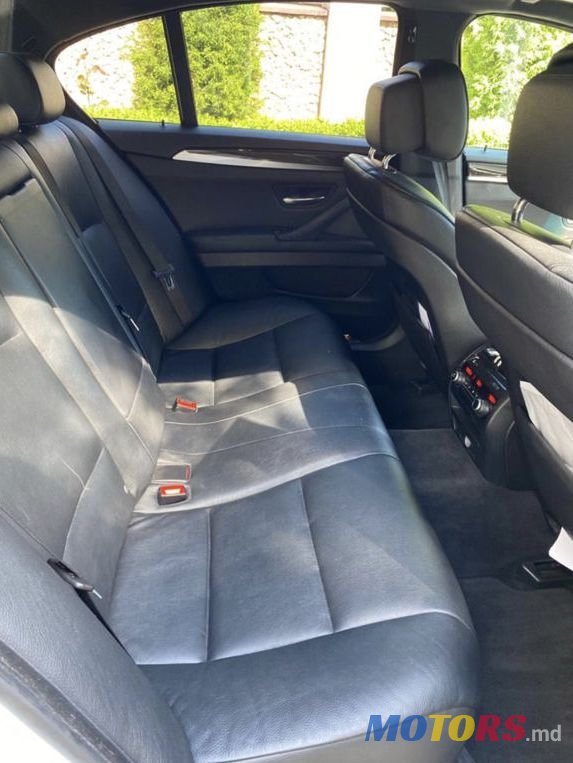 2013' BMW 5 Series photo #5