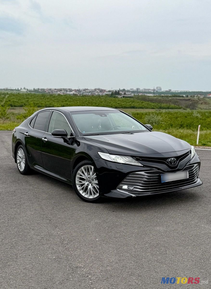 2018' Toyota Camry photo #2