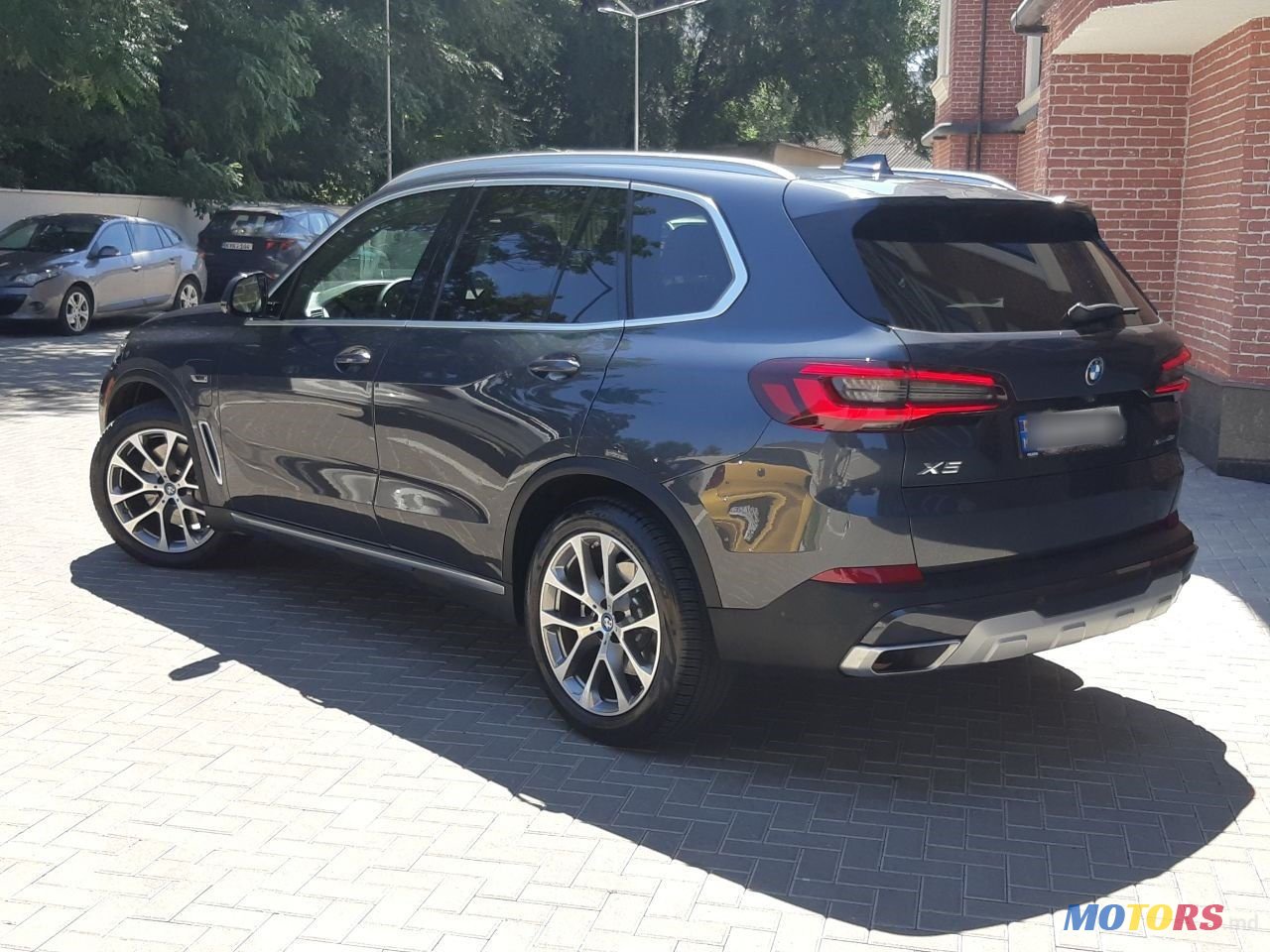 2022' BMW X5 photo #2