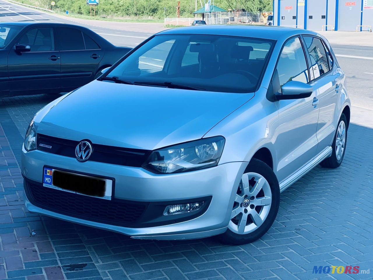 2012' Volkswagen Polo photo #2